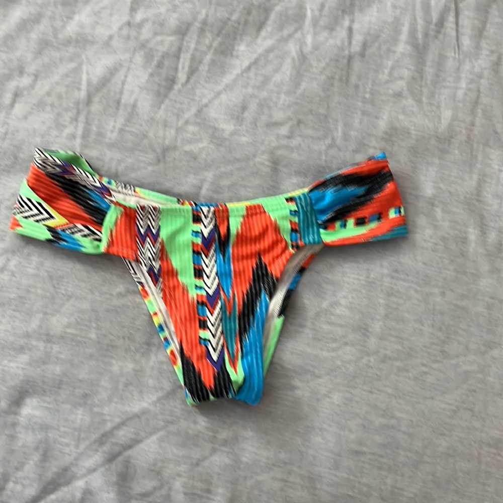 Nina Brasil bikini bottoms